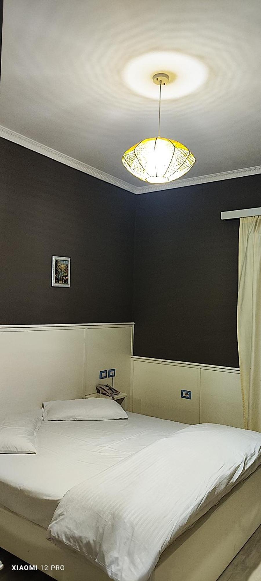 Hotel Kastria Tirana Exterior photo