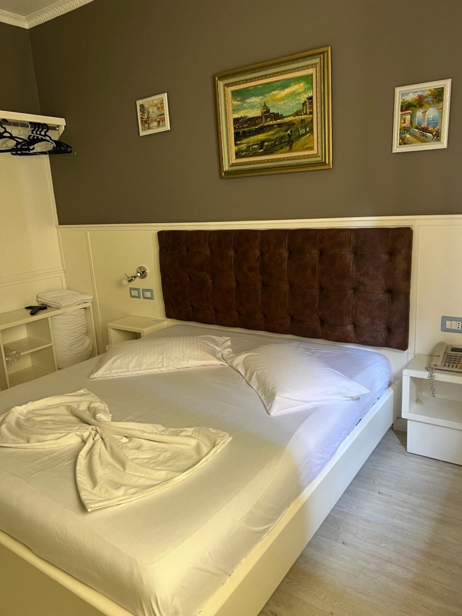 Hotel Kastria Tirana Exterior photo