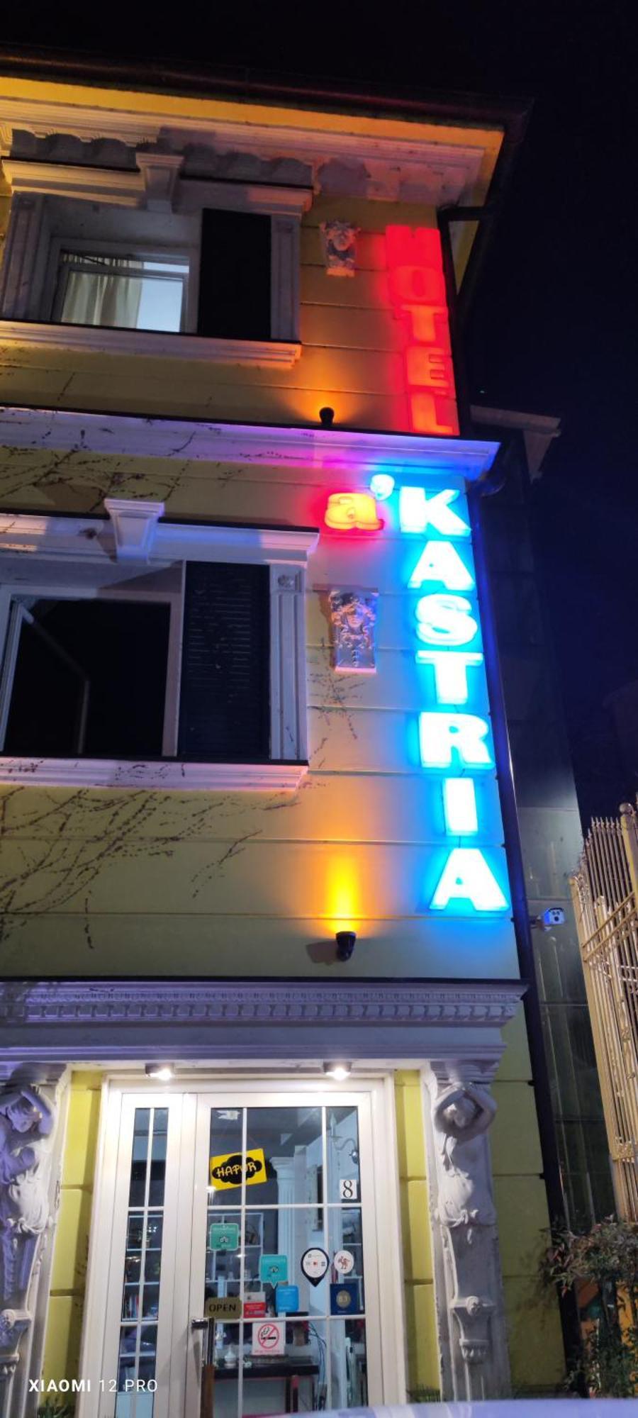 Hotel Kastria Tirana Exterior photo