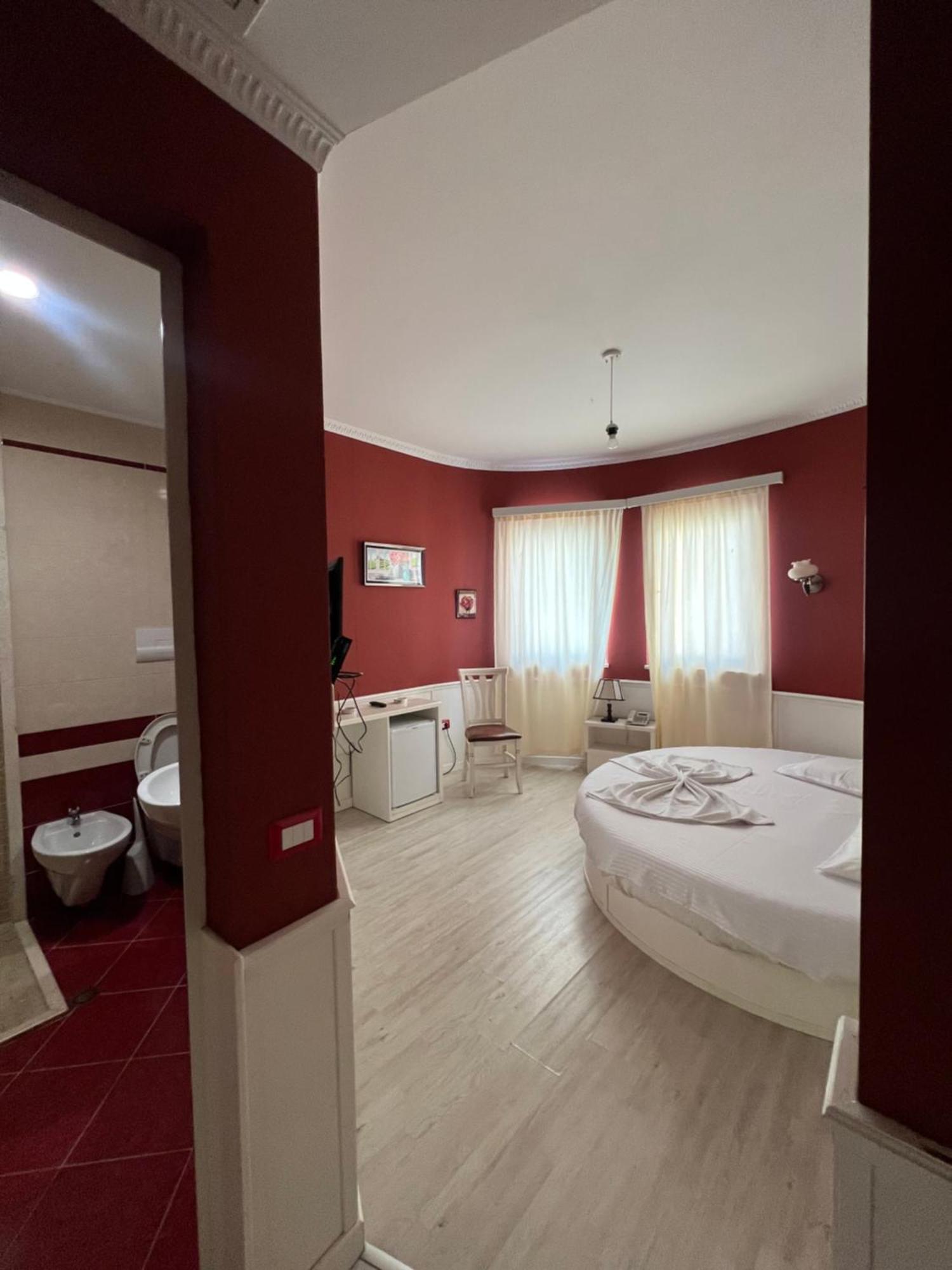Hotel Kastria Tirana Exterior photo