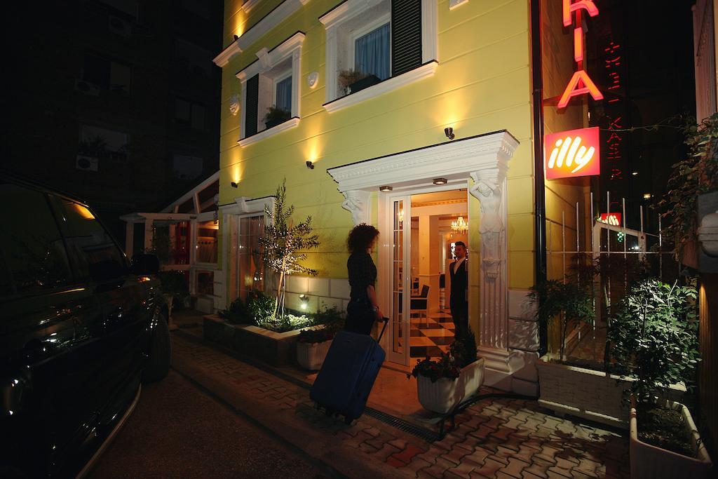 Hotel Kastria Tirana Exterior photo