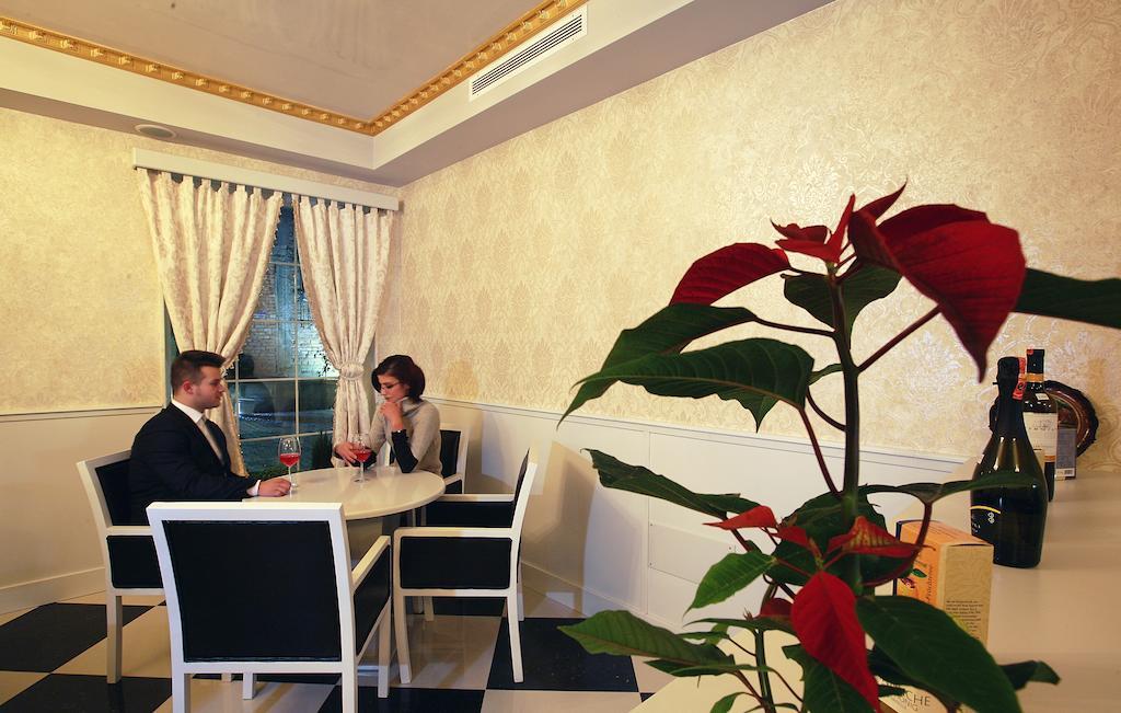 Hotel Kastria Tirana Exterior photo